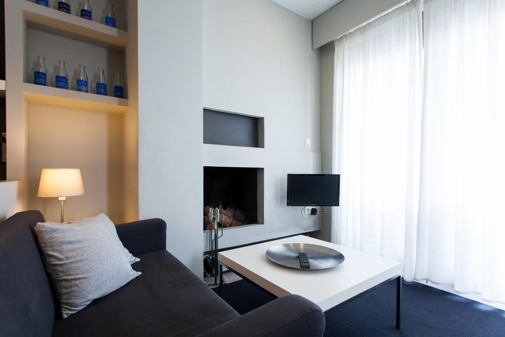 Homz Studios Neapolis เอเธนส์ ภายนอก รูปภาพ
